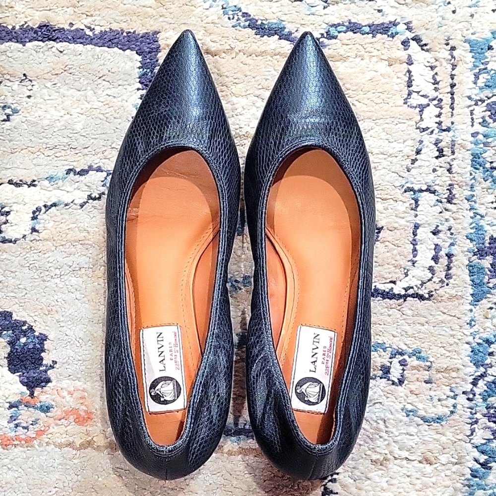 Lanvin Authentic NWOB rare pointed toe leather ballet flats
